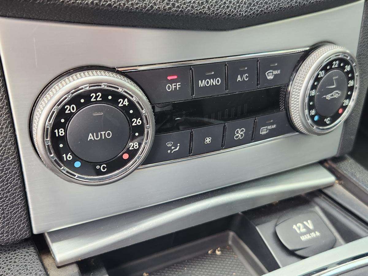 mercedes-benz-classe-c-2009-diesel-2143cc