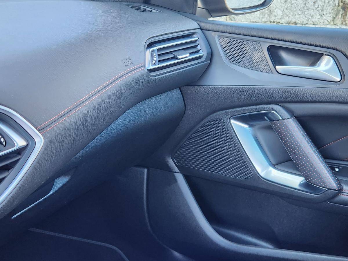 peugeot-308-sw-2018-diesel-1499cc