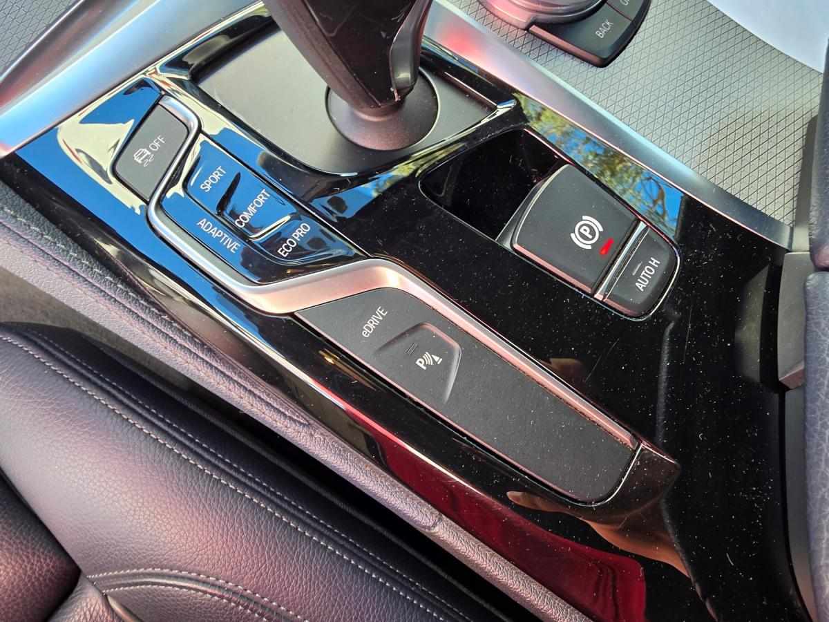 bmw-serie-5-2017-hibrido-a-gasolina-1998cc