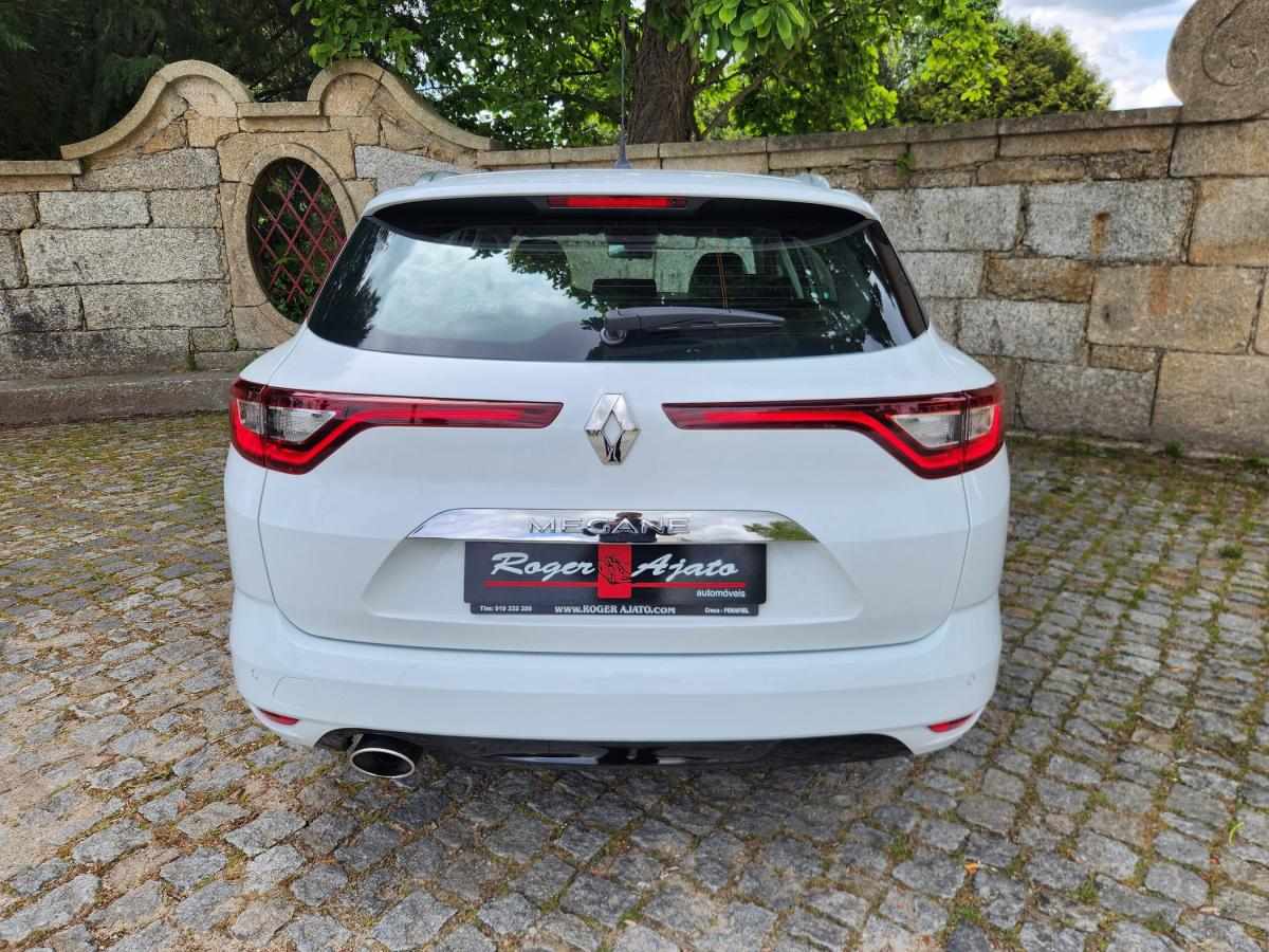renault-megane-sport-tourer-2017-diesel-1461cc