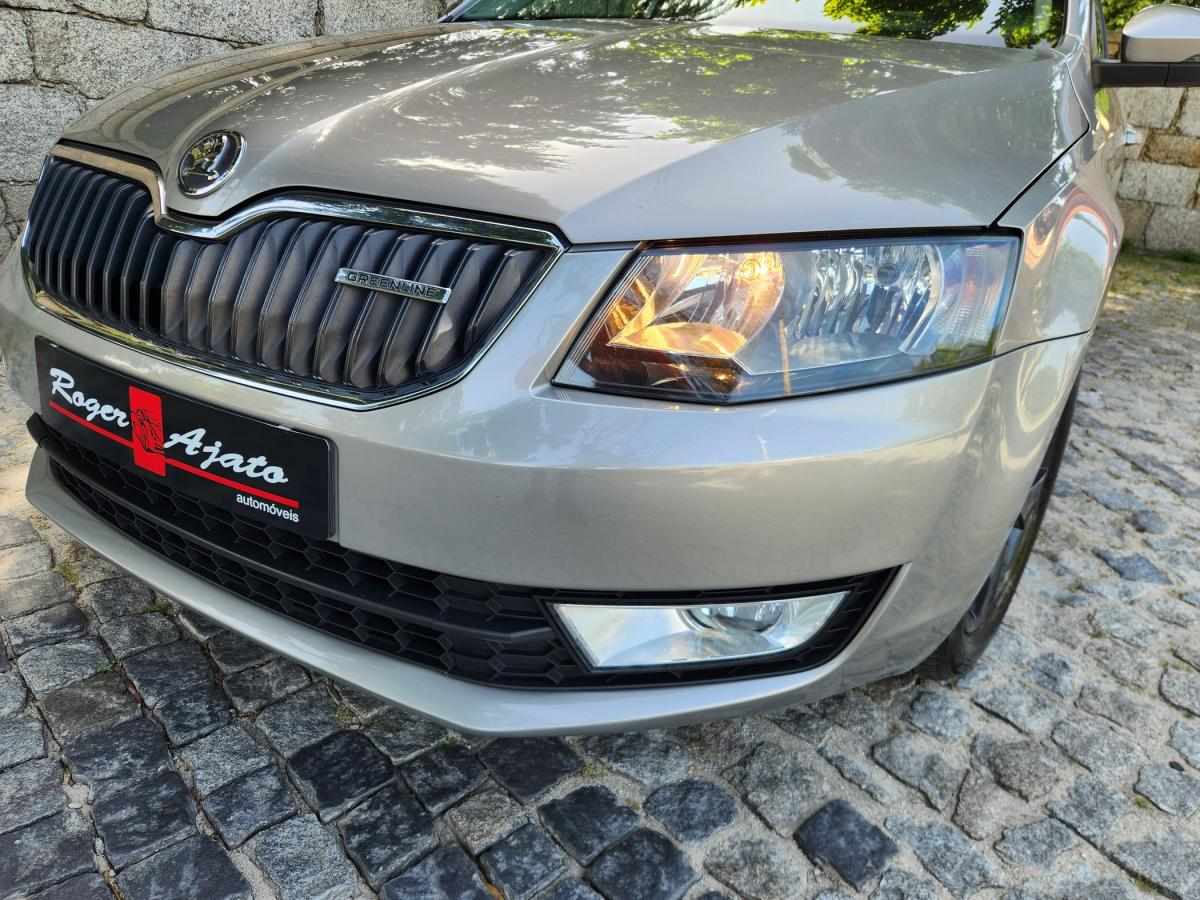 skoda-octavia-break-2014-diesel-1598cc