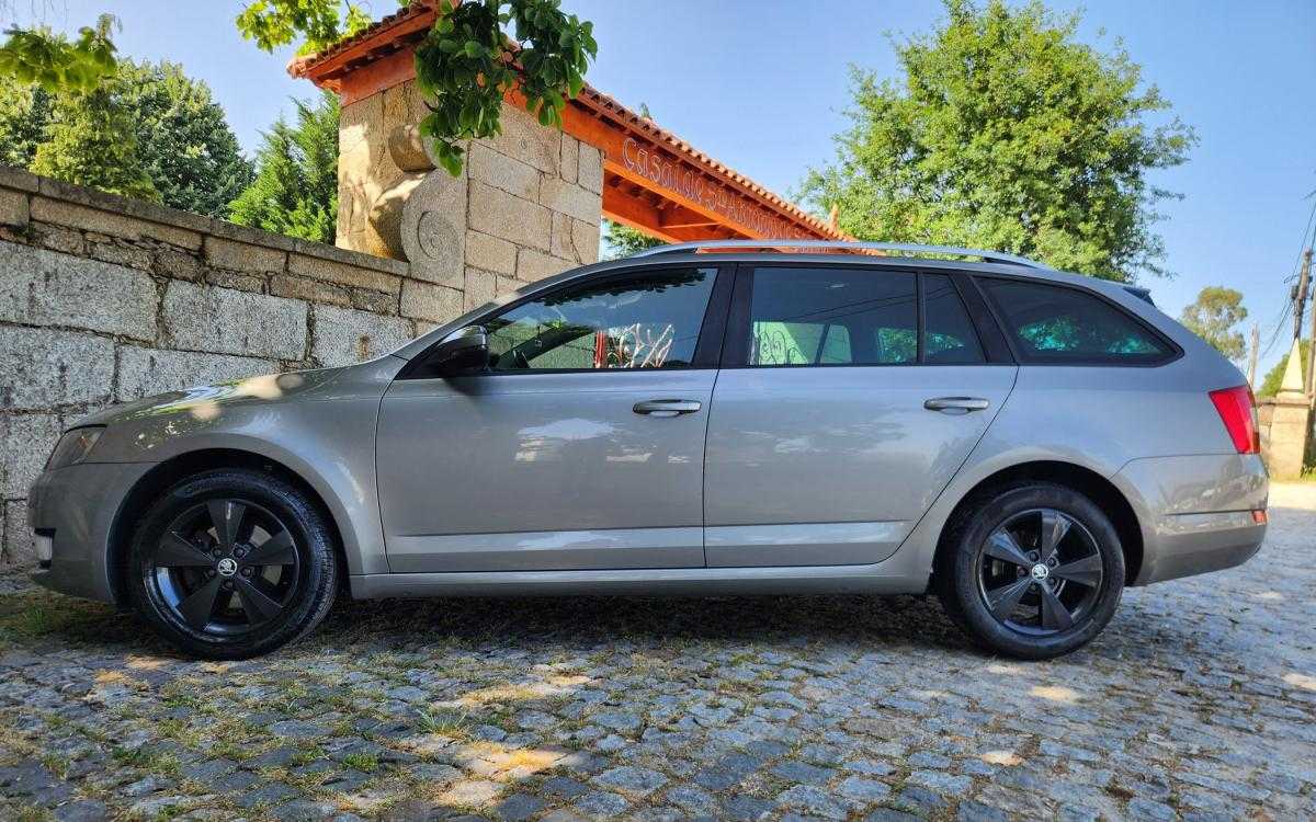 skoda-octavia-break-2014-diesel-1598cc