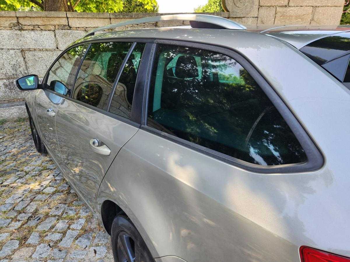 skoda-octavia-break-2014-diesel-1598cc