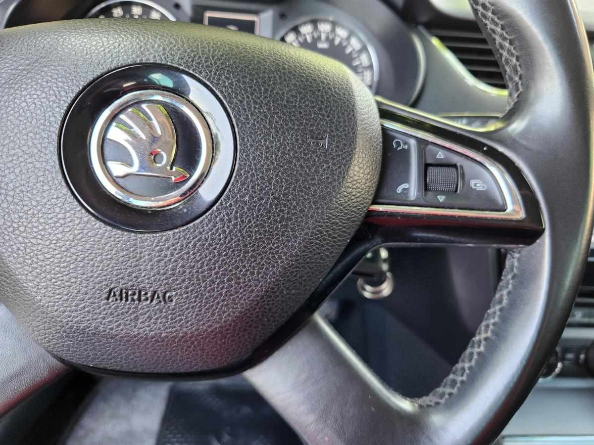 skoda-octavia-break-2014-diesel-1598cc