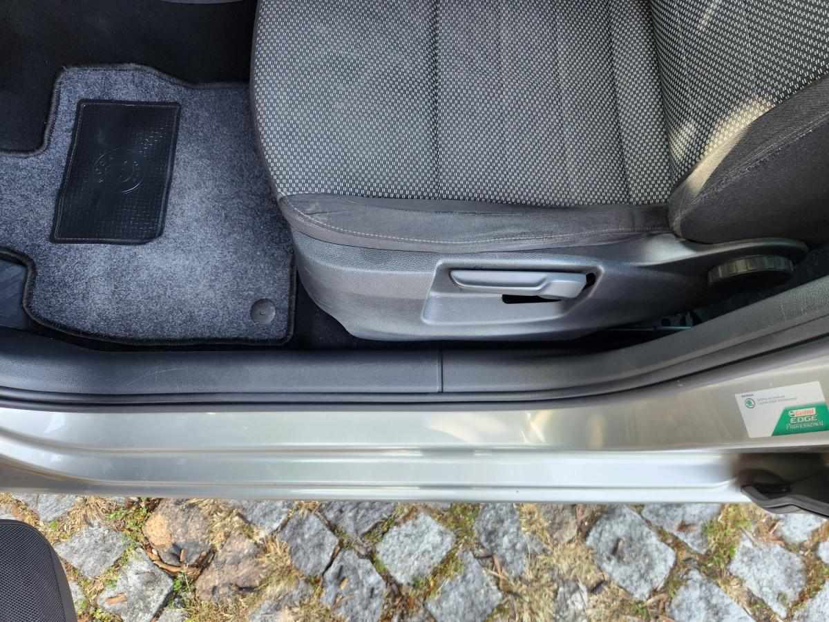 skoda-octavia-break-2014-diesel-1598cc