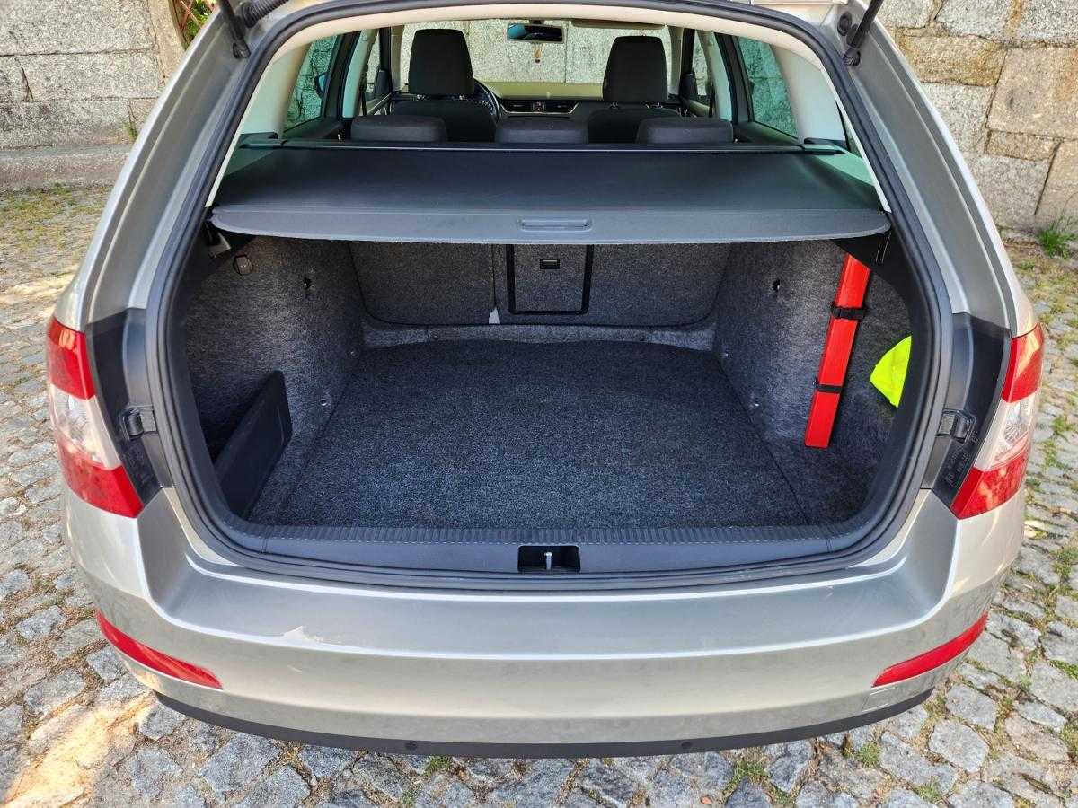 skoda-octavia-break-2014-diesel-1598cc
