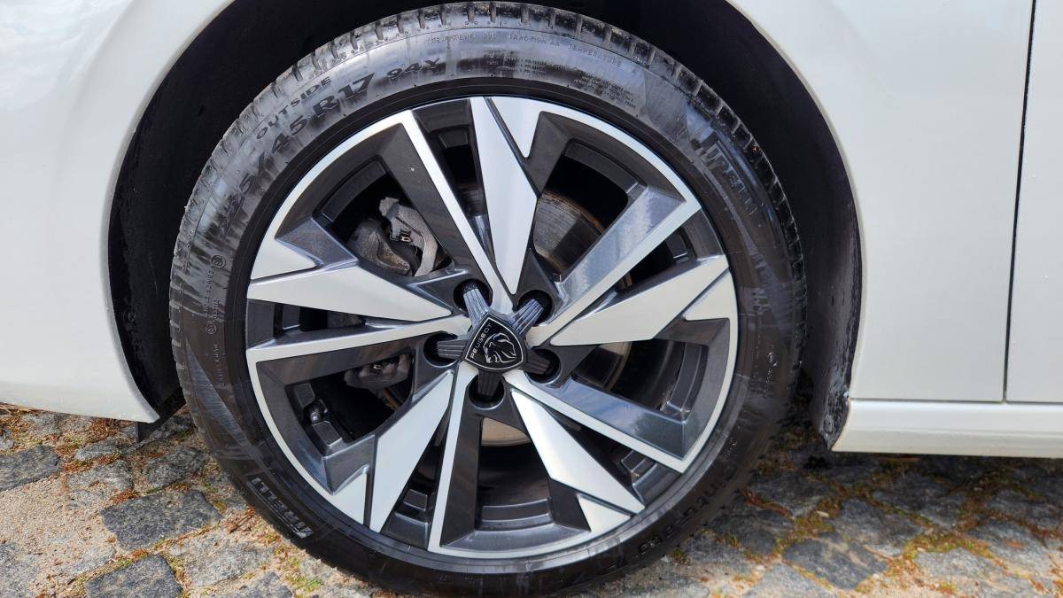 peugeot-308-2022-diesel-1499cc
