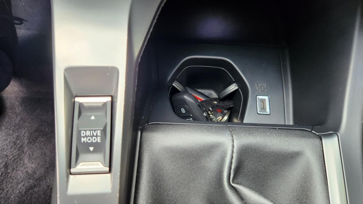 peugeot-308-2022-diesel-1499cc