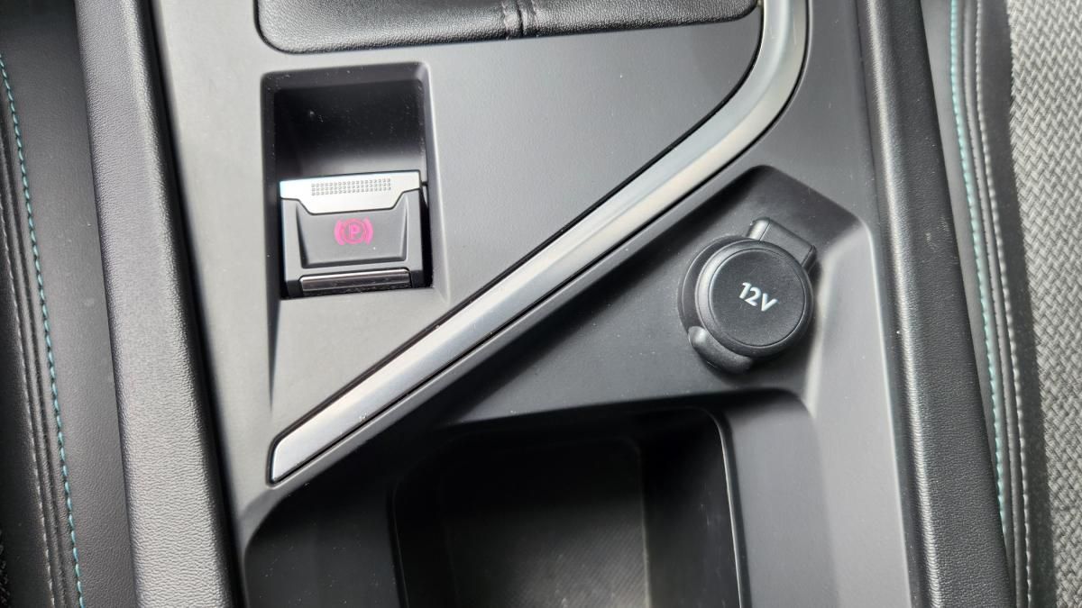peugeot-308-2022-diesel-1499cc