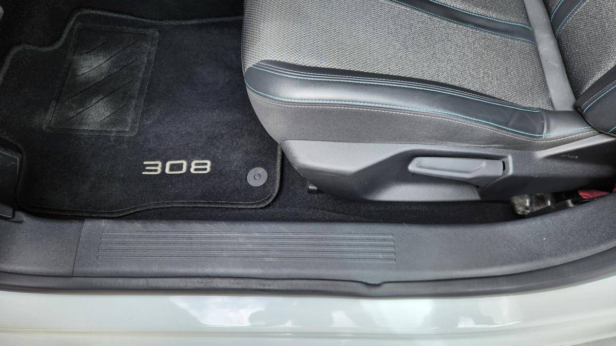 peugeot-308-2022-diesel-1499cc