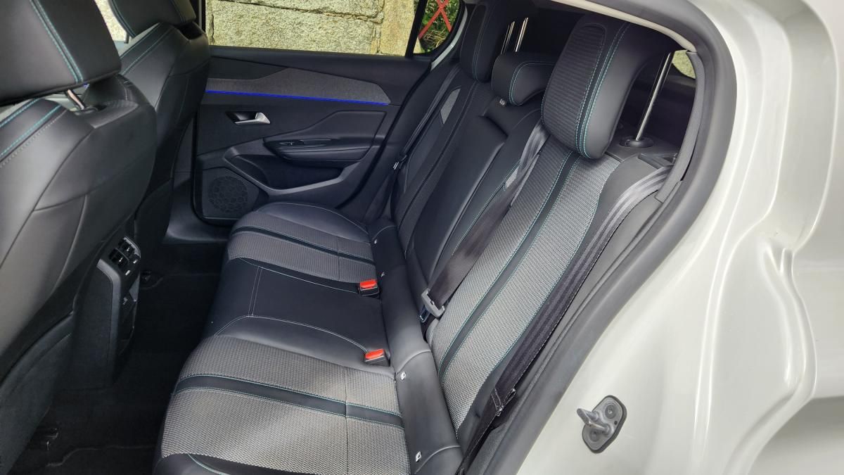 peugeot-308-2022-diesel-1499cc