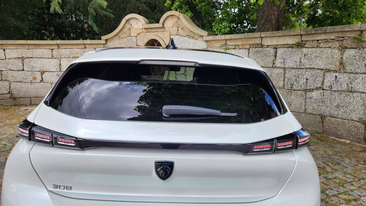peugeot-308-2022-diesel-1499cc