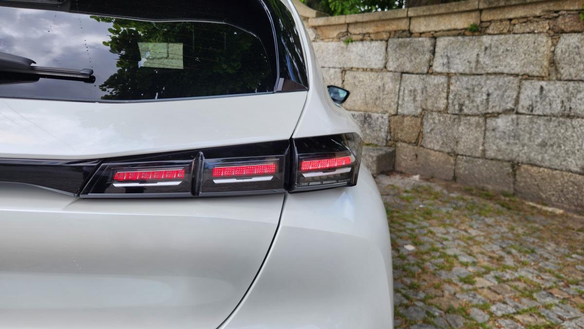 peugeot-308-2022-diesel-1499cc