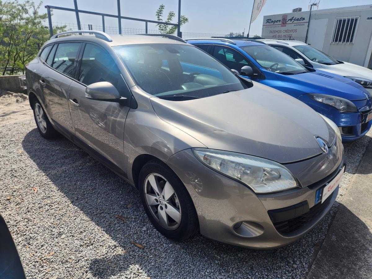renault-megane-sport-tourer-2010-diesel-1461cc