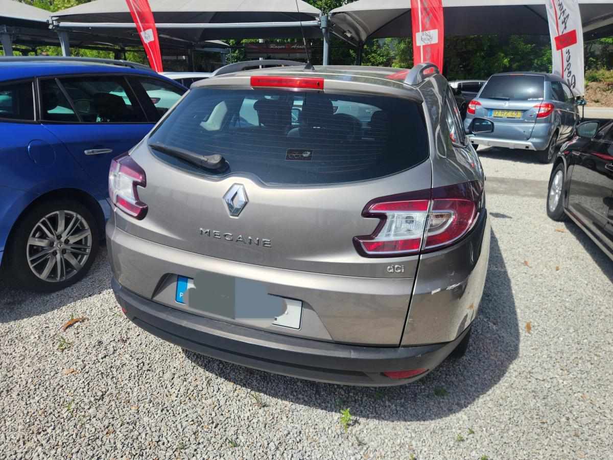 renault-megane-sport-tourer-2010-diesel-1461cc