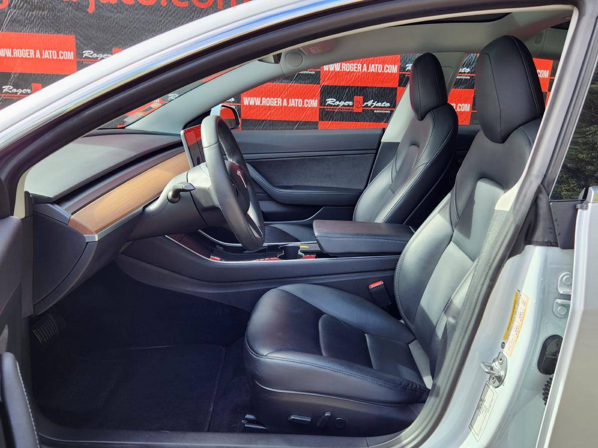 tesla-model-3-2020-eletrico-500cc