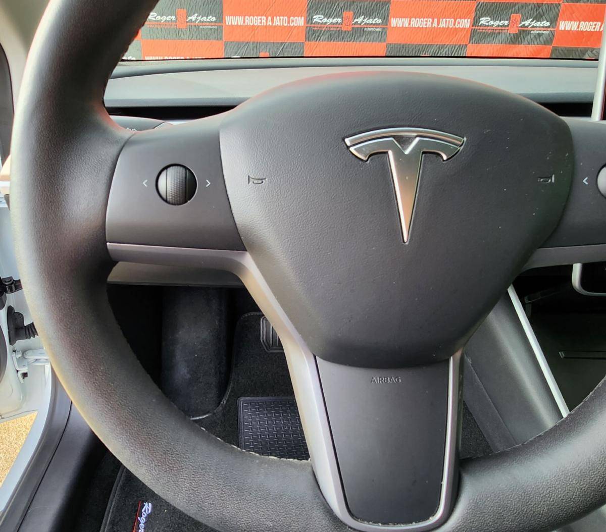 tesla-model-3-2020-eletrico-500cc