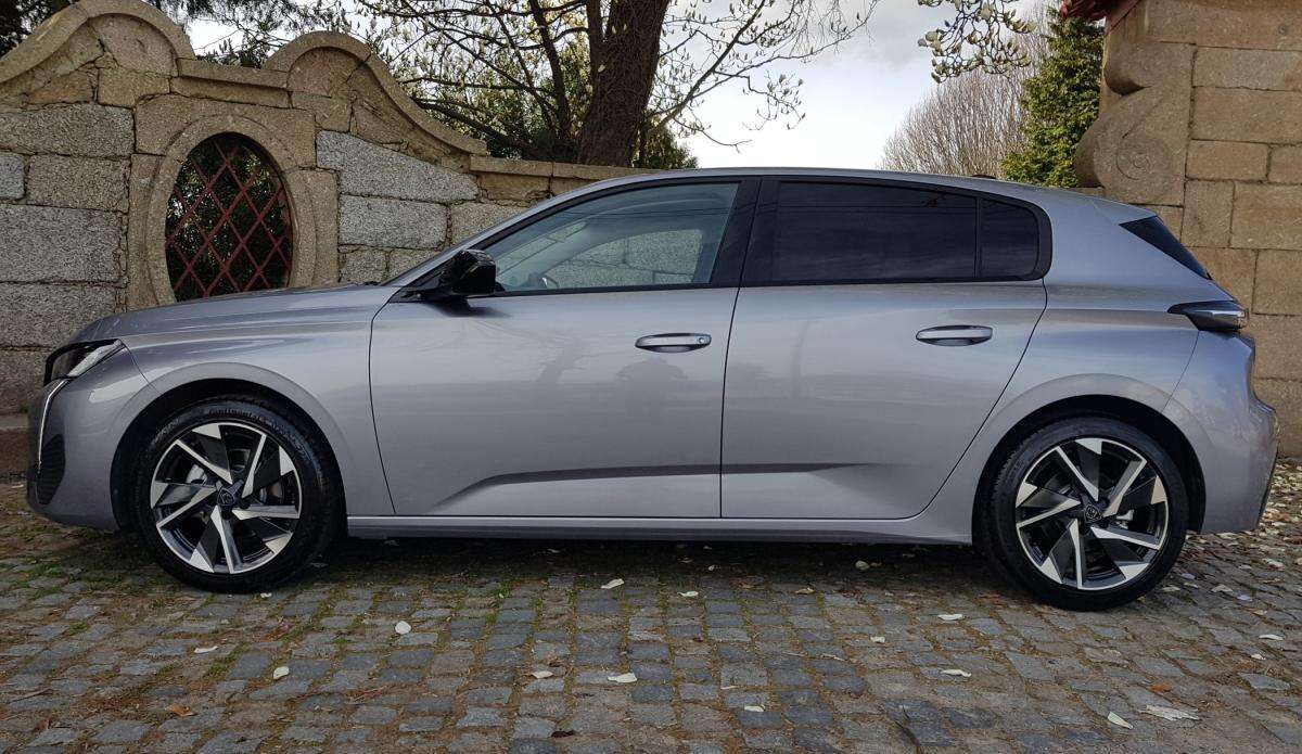 peugeot-308-2022-gasolina-1199cc