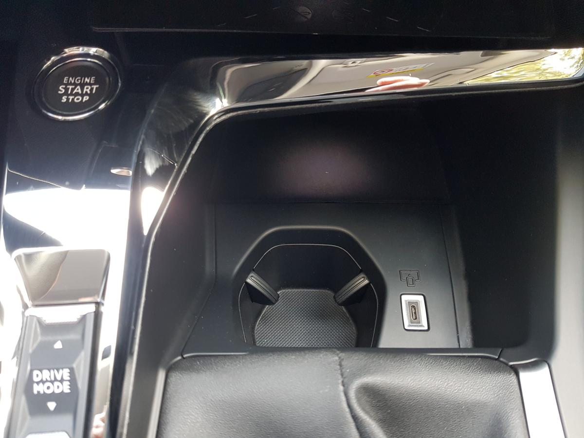 peugeot-308-2022-gasolina-1199cc