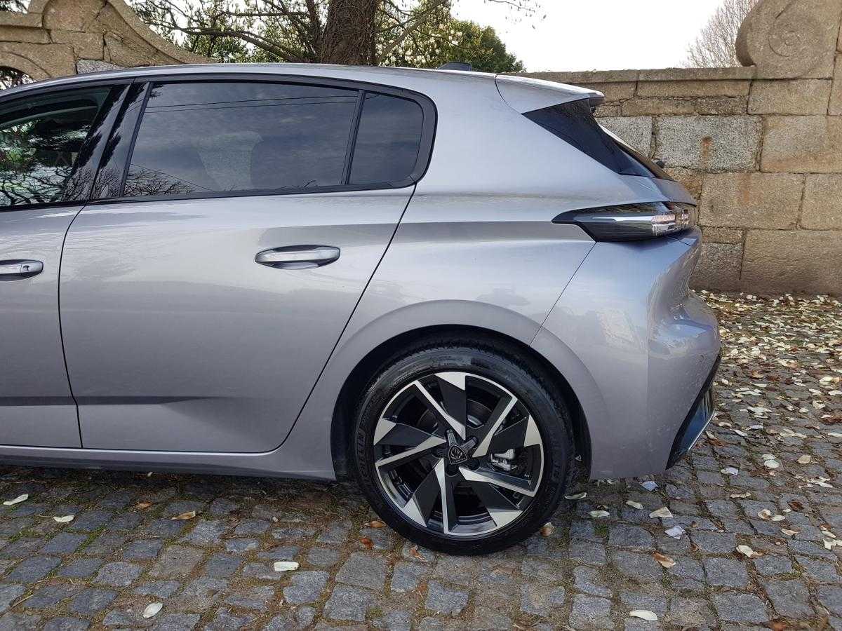 peugeot-308-2022-gasolina-1199cc