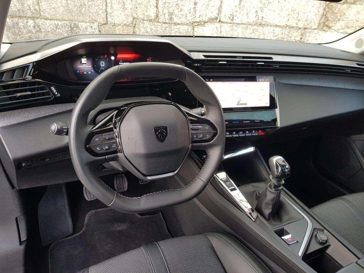 peugeot-308-2022-gasolina-1199cc