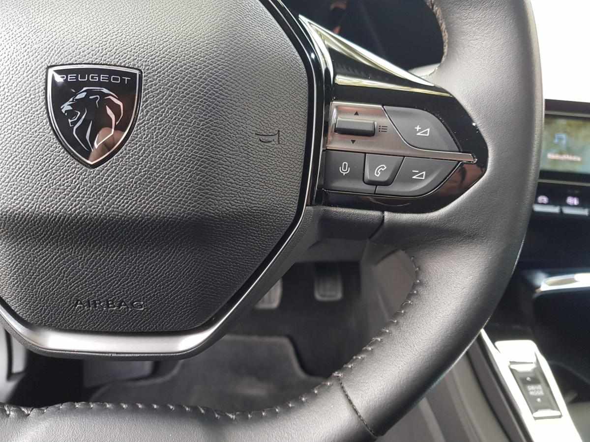 peugeot-308-2022-gasolina-1199cc