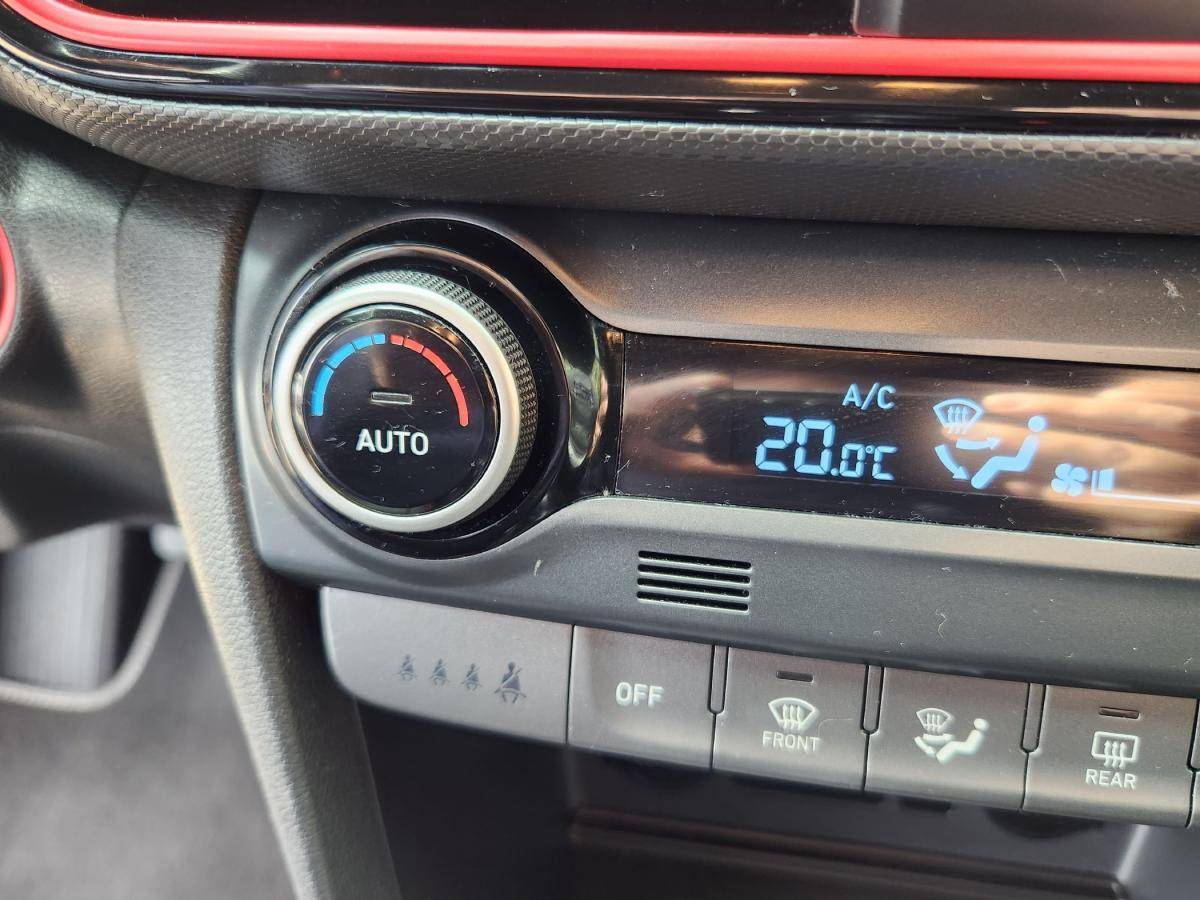 hyundai-kauai-2018-gasolina-998cc
