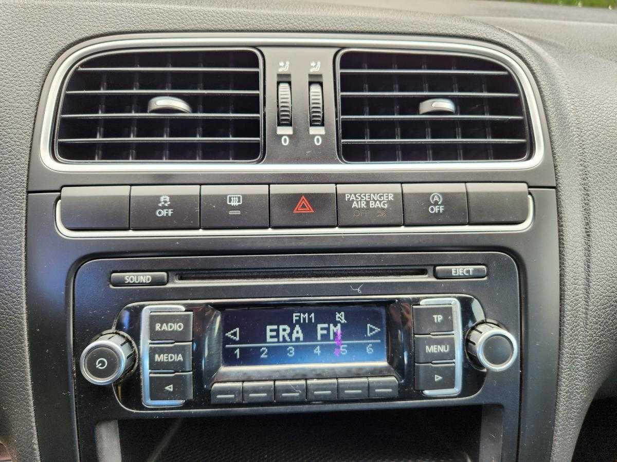 volkswagen-polo-2011-diesel-1199cc