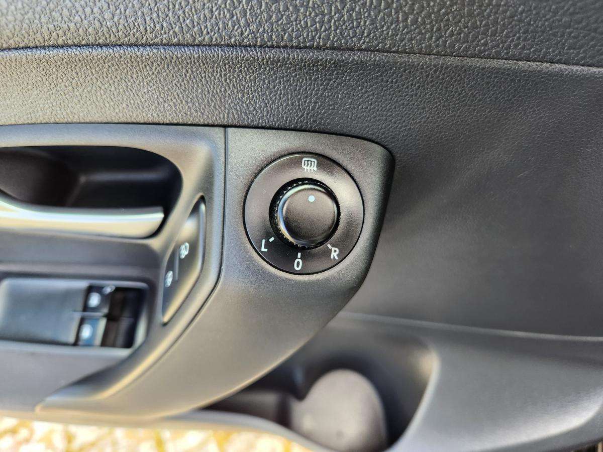 volkswagen-polo-2011-diesel-1199cc