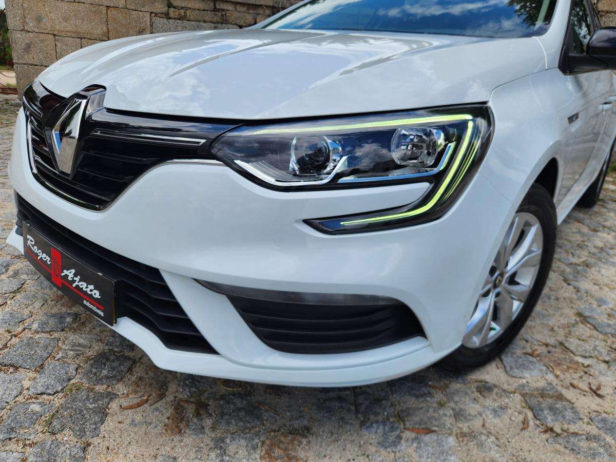renault-megane-sport-tourer-2019-diesel-1461cc