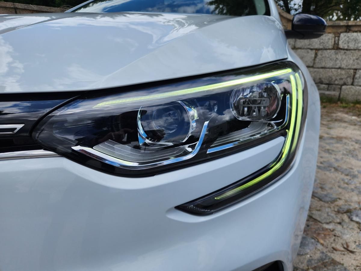 renault-megane-sport-tourer-2019-diesel-1461cc