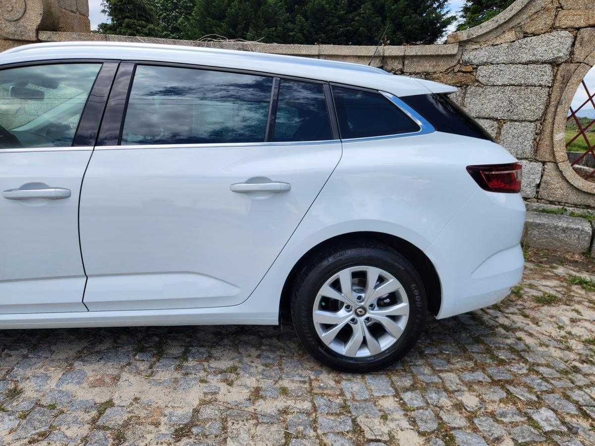 renault-megane-sport-tourer-2019-diesel-1461cc