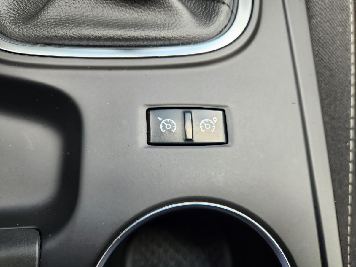 renault-megane-sport-tourer-2019-diesel-1461cc