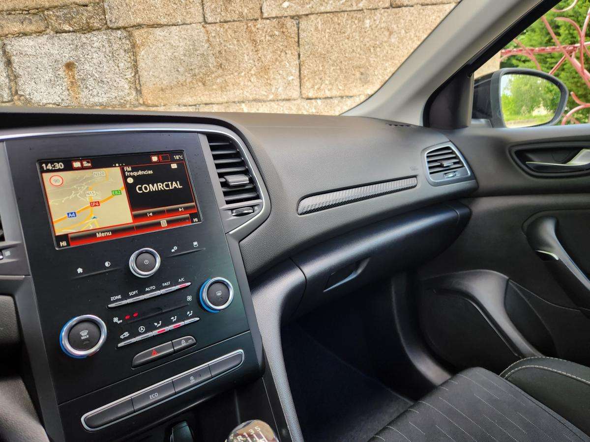 renault-megane-sport-tourer-2019-diesel-1461cc