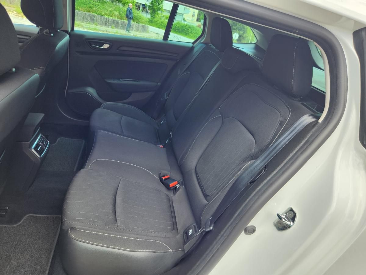 renault-megane-sport-tourer-2019-diesel-1461cc