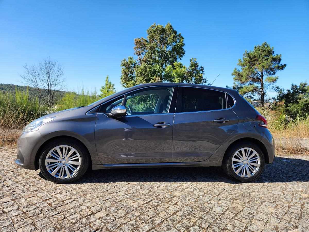 peugeot-208-2018-diesel-1499cc