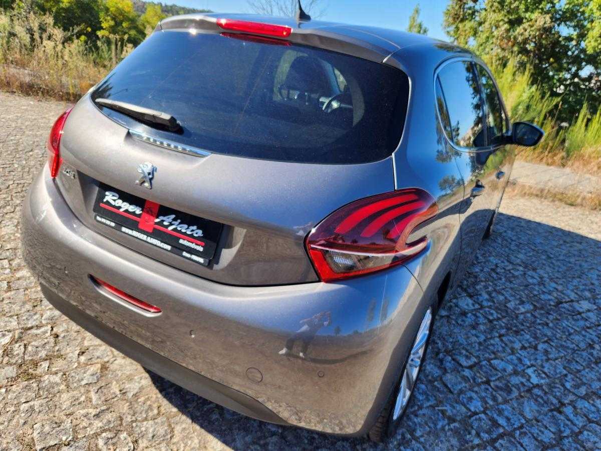 peugeot-208-2018-diesel-1499cc