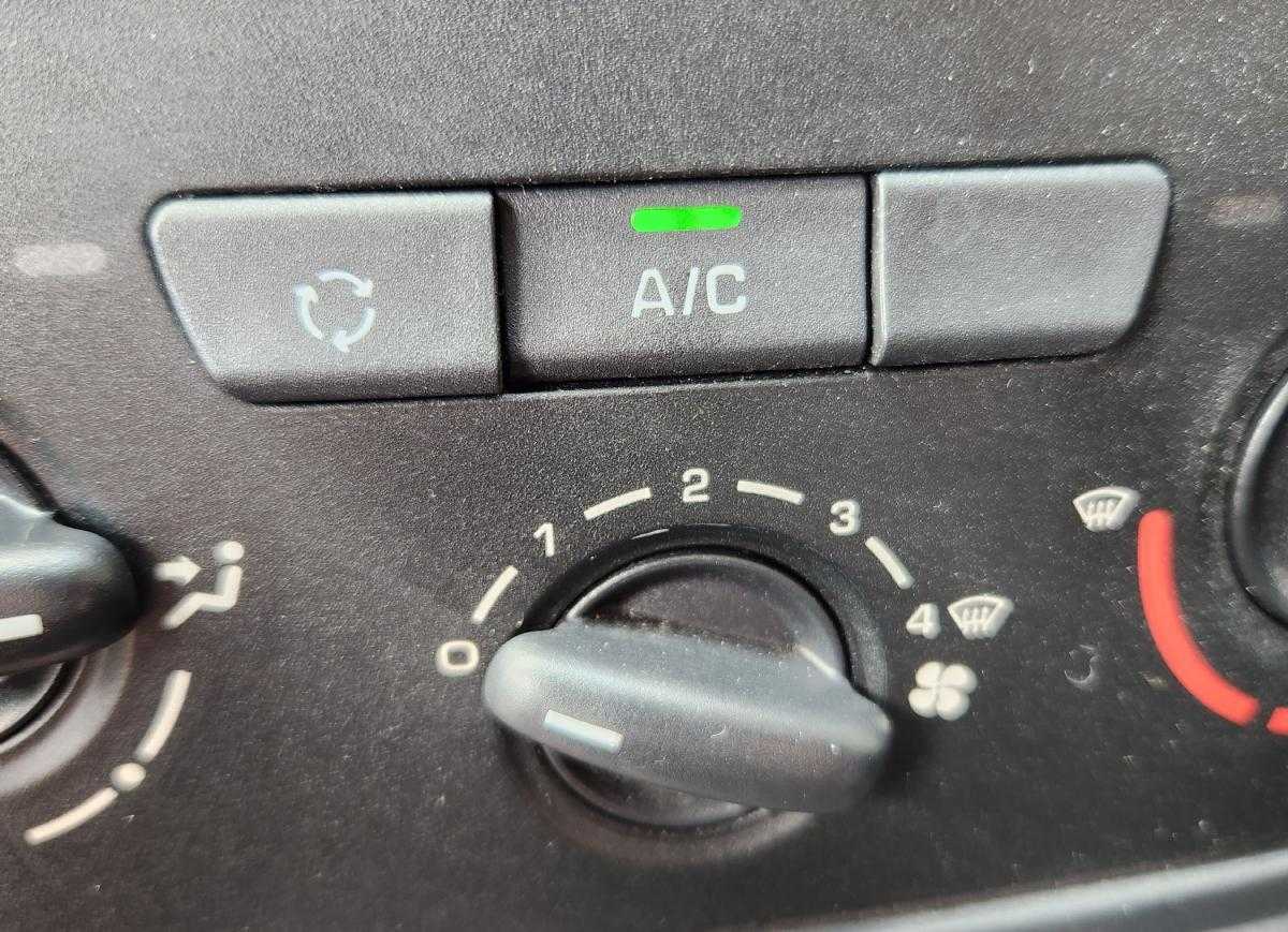citroen-berlingo-2018-diesel-1560cc