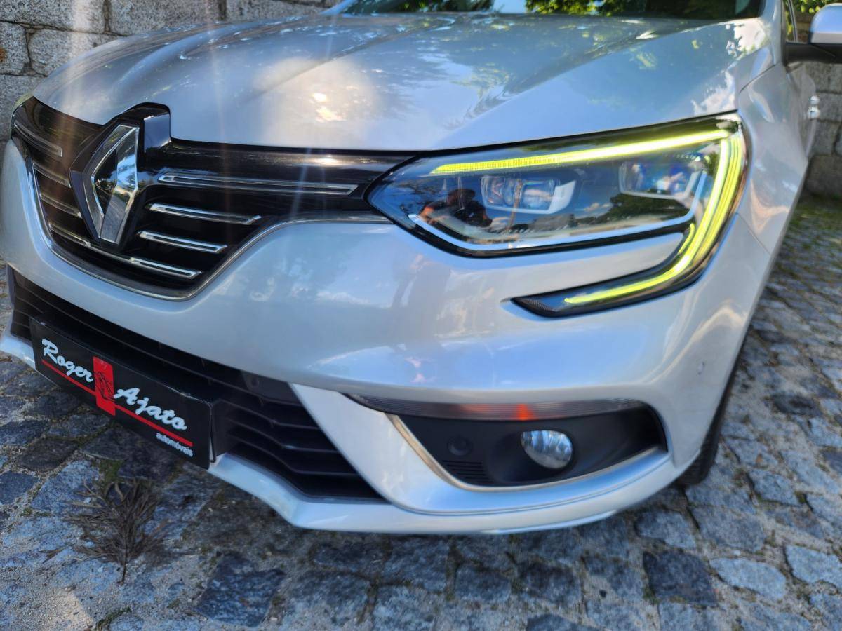 renault-megane-sport-tourer-2017-diesel-1598cc