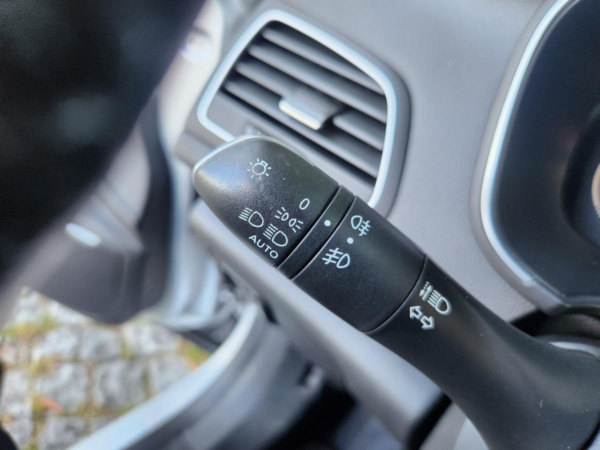 renault-megane-sport-tourer-2017-diesel-1598cc