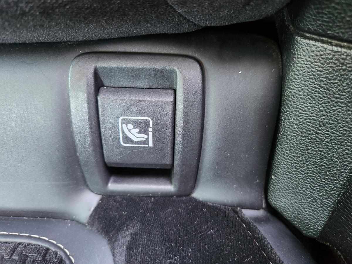renault-megane-sport-tourer-2017-diesel-1598cc