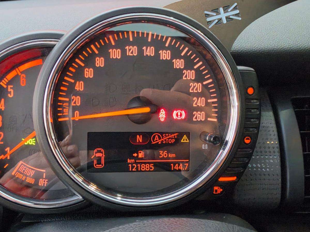 mini-cooper-2016-diesel-1496cc