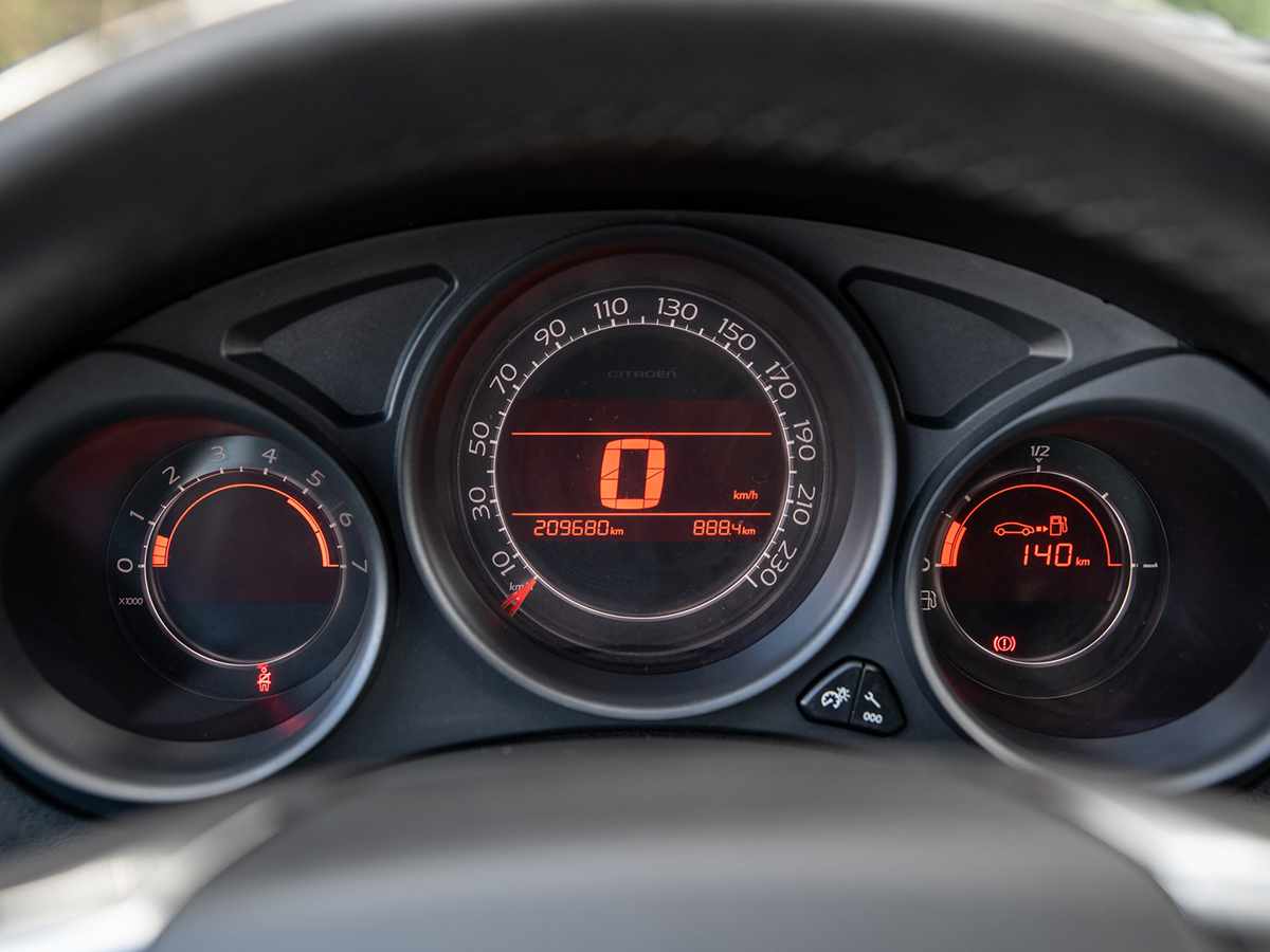 citroen-c4-1-6-hdi-2014-diesel-1560cc
