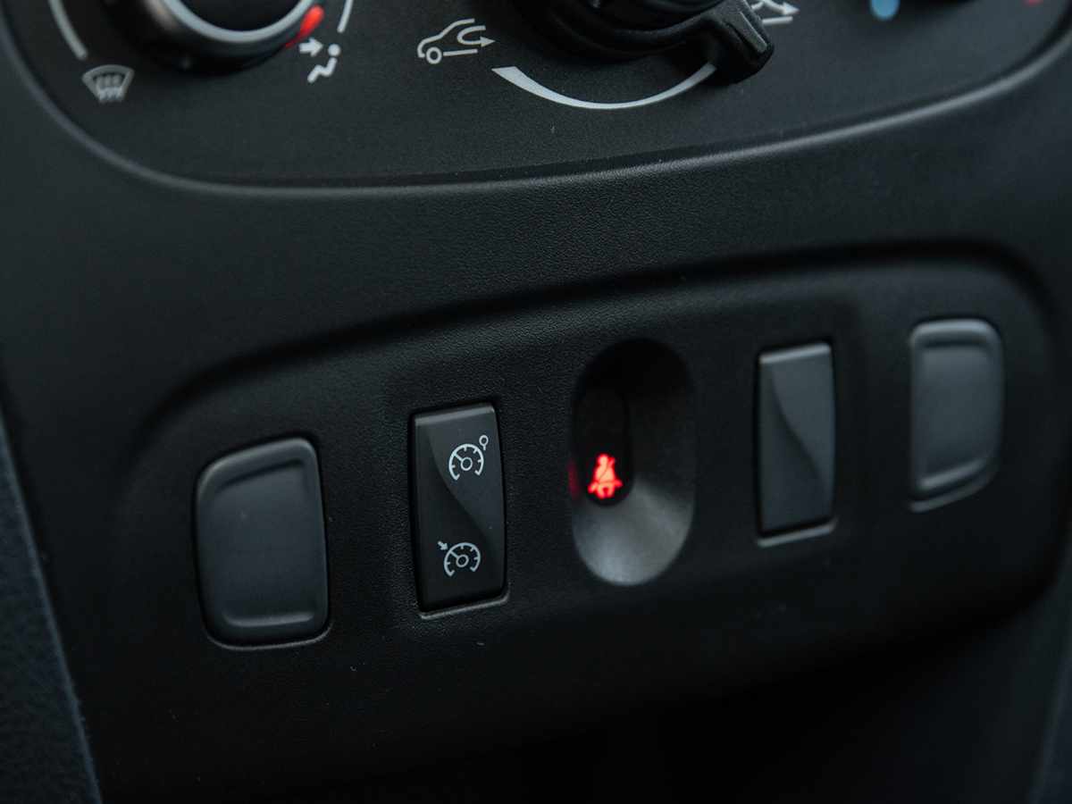 dacia-sandero-0-9-tce-2020-gasolina-898cc