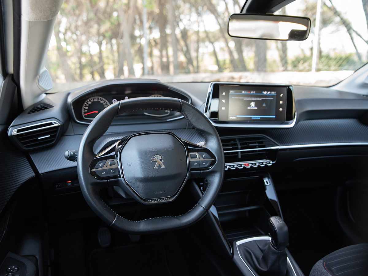 peugeot-208-1-2-puretech-2021-gasolina-1199cc