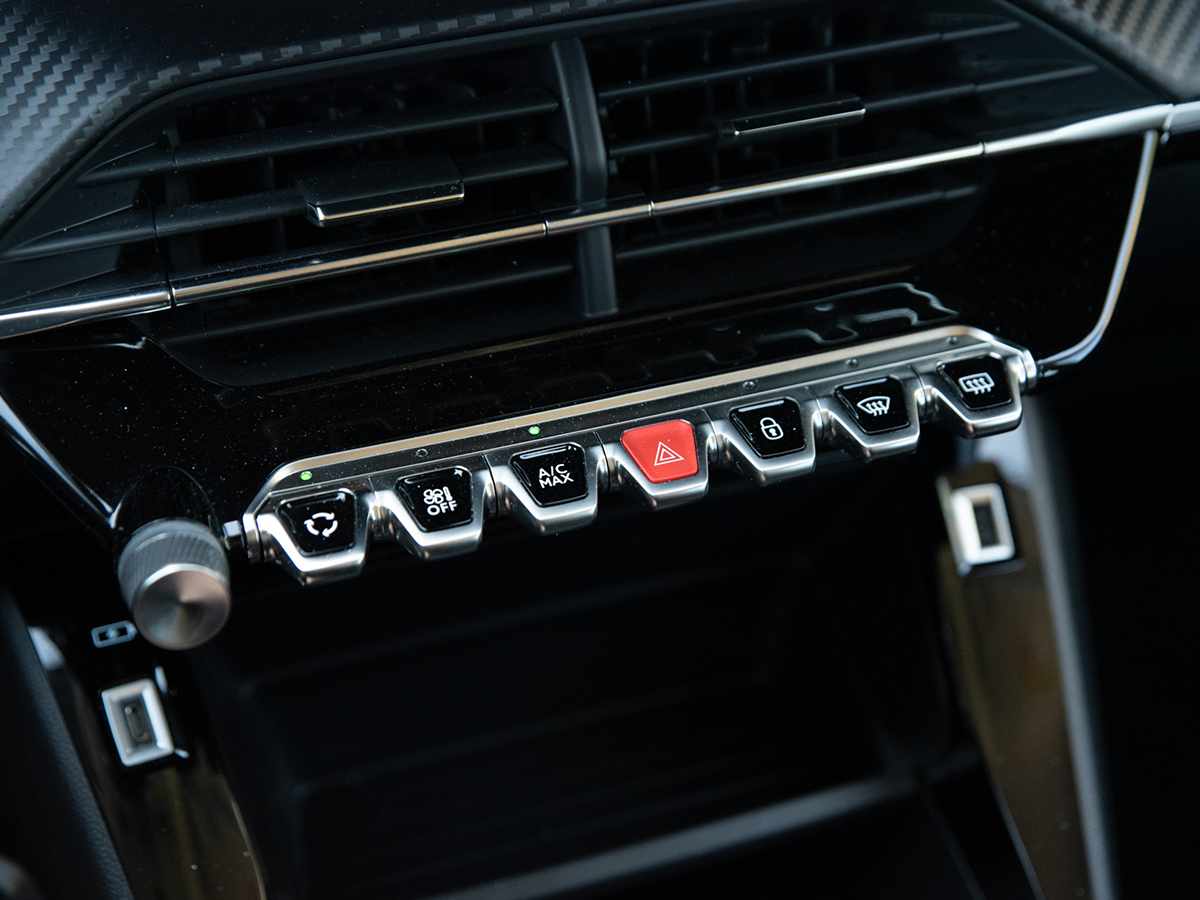 peugeot-208-1-2-puretech-2021-gasolina-1199cc
