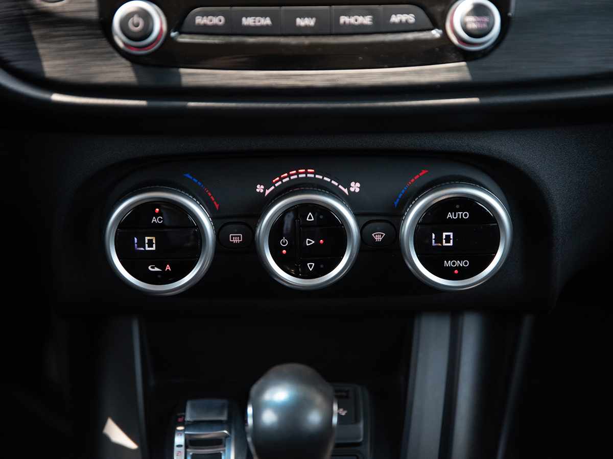 alfa-romeo-giulietta-1-6-jtdm-16v-2017-diesel-1598cc