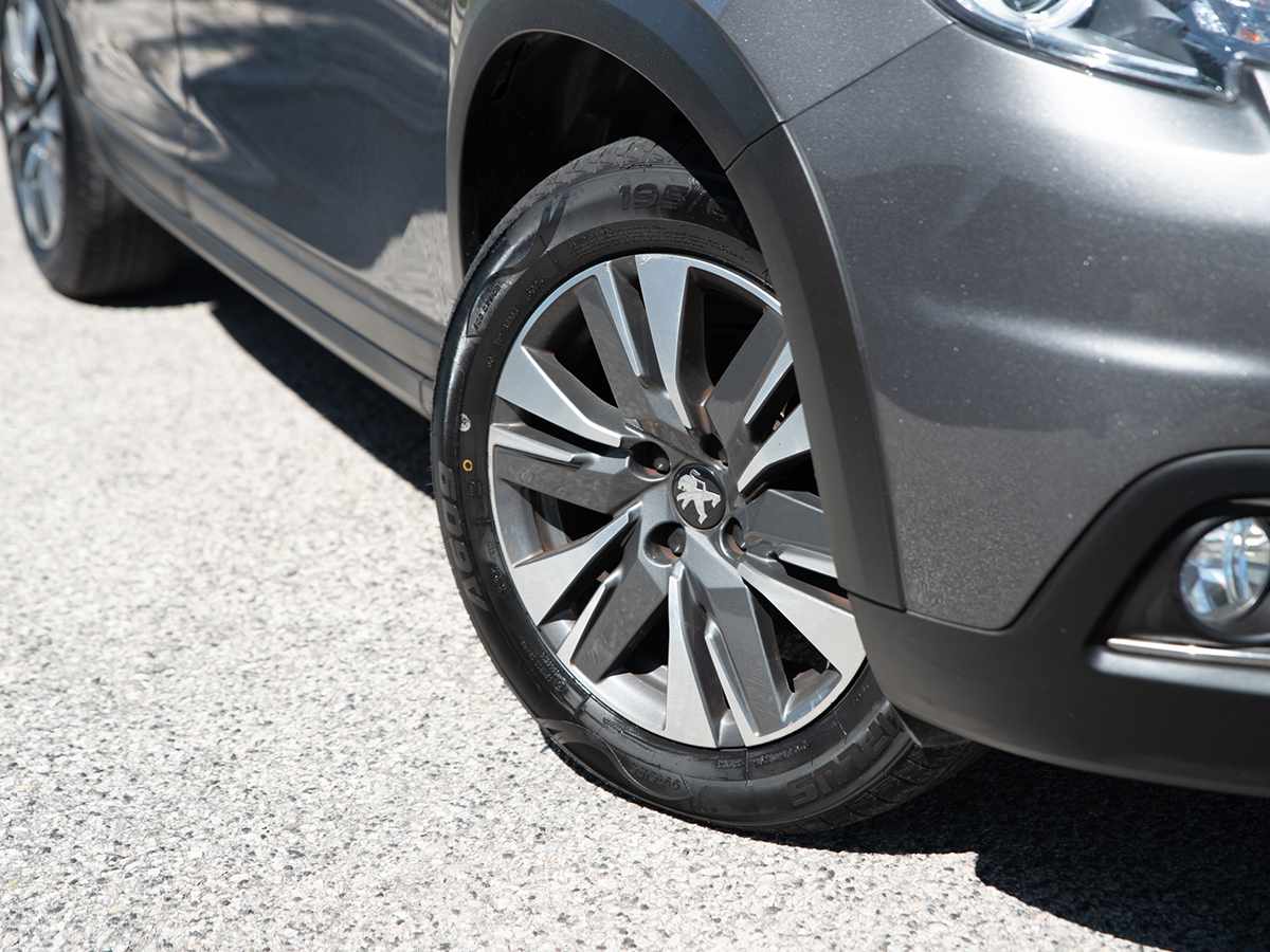 peugeot-2008-1-2-puretech-2019-gasolina-1199cc