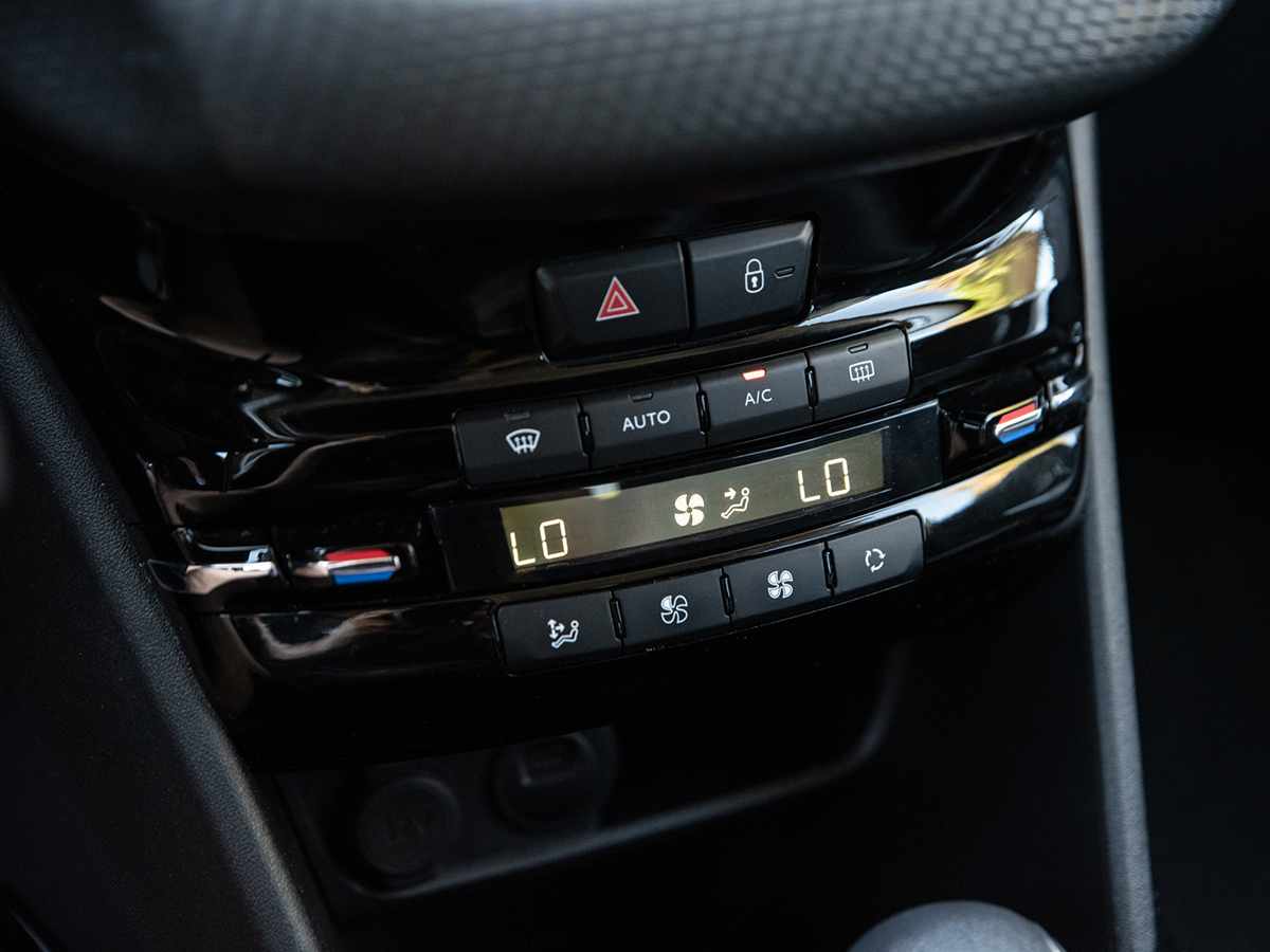 peugeot-2008-1-2-puretech-2019-gasolina-1199cc
