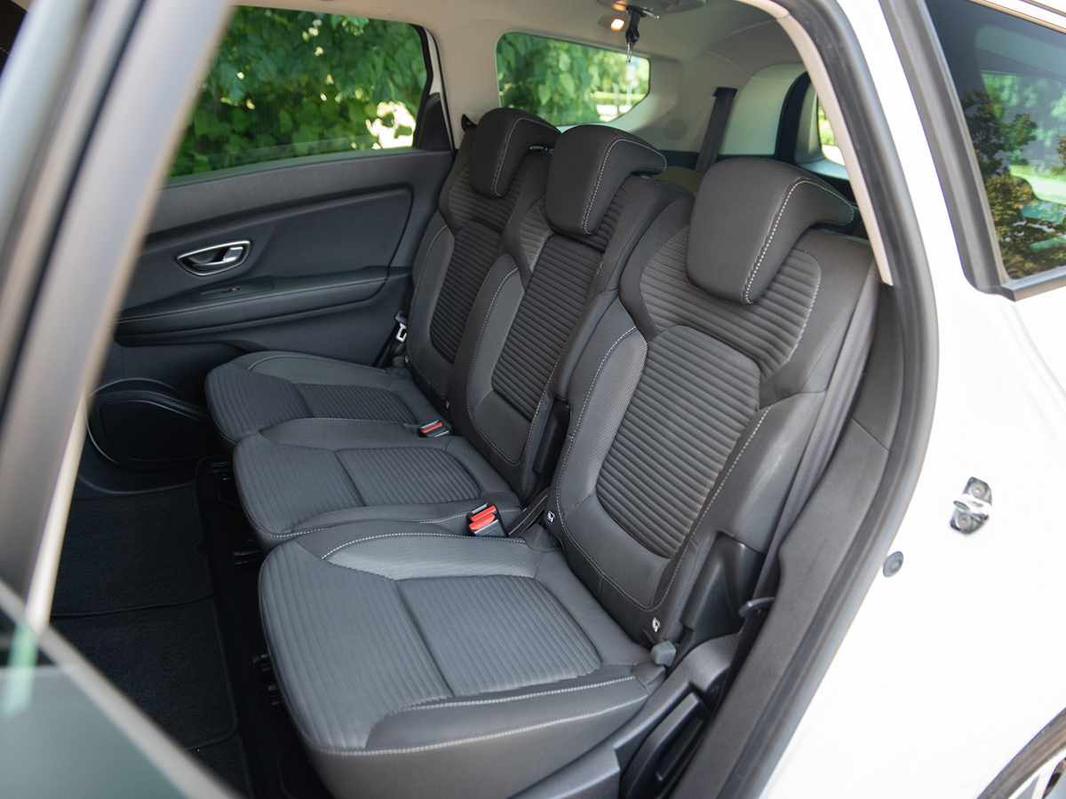 renault-scenic-1-7-blue-dci-2019-diesel-1749cc